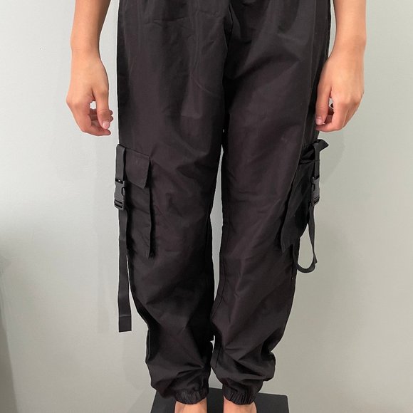 Black cargo pants. Size M. - Picture 2 of 2